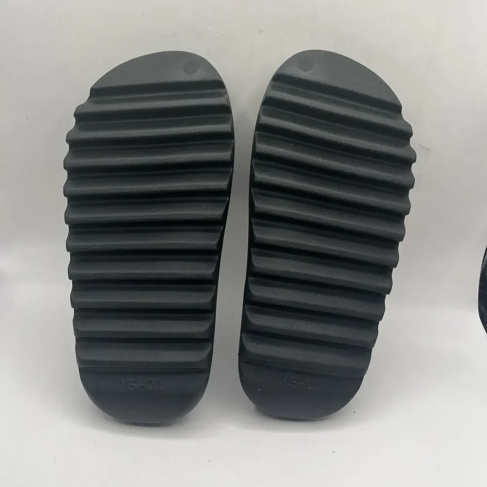 Yeezy YS-01 Slides size Men’s US 9 Black Color KNOW YOUR SIZE New With Bag